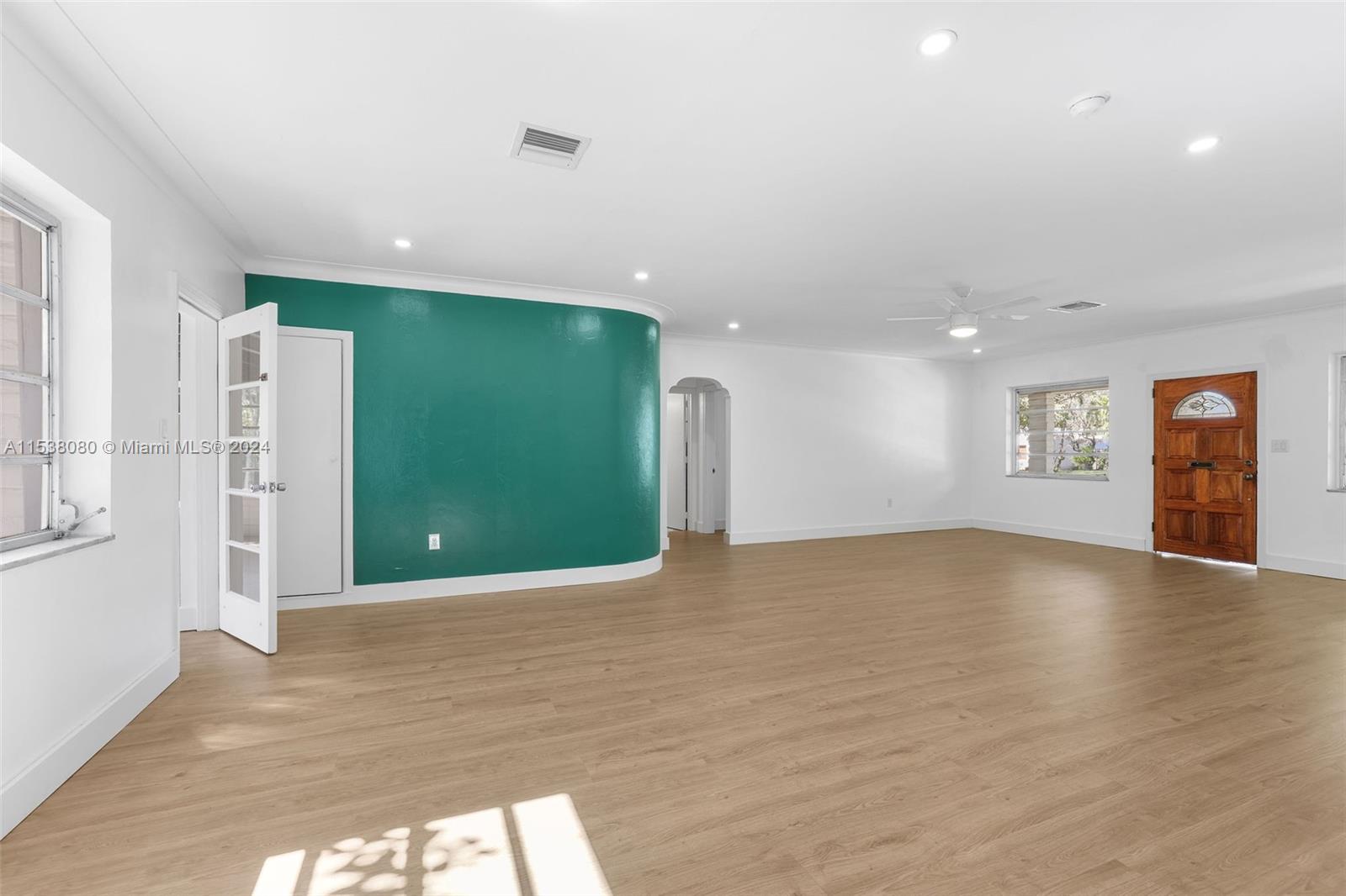 COUNTRY CLUB ESTATES SEC - Residential Lease