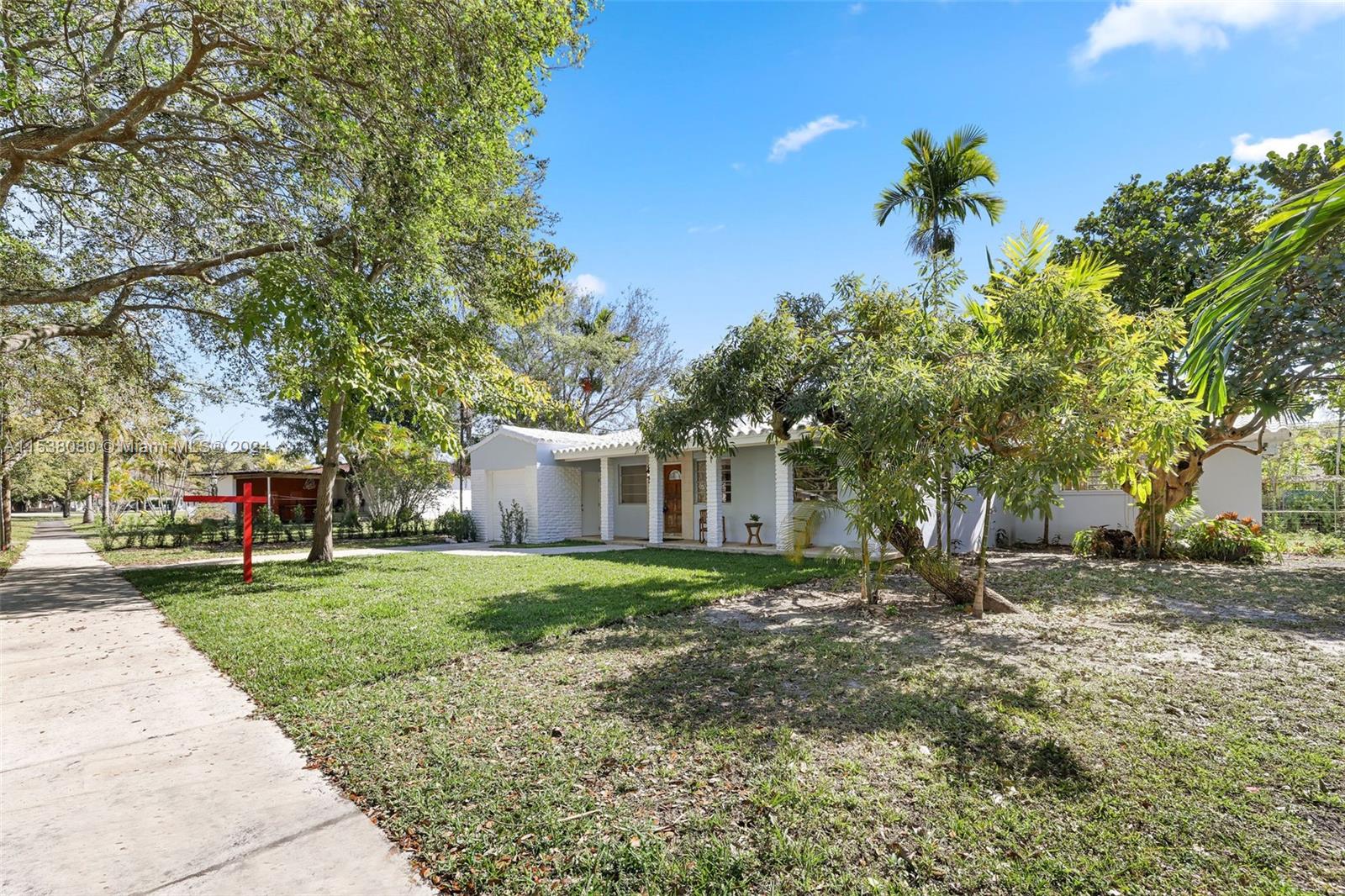 COUNTRY CLUB ESTATES SEC - Residential Lease