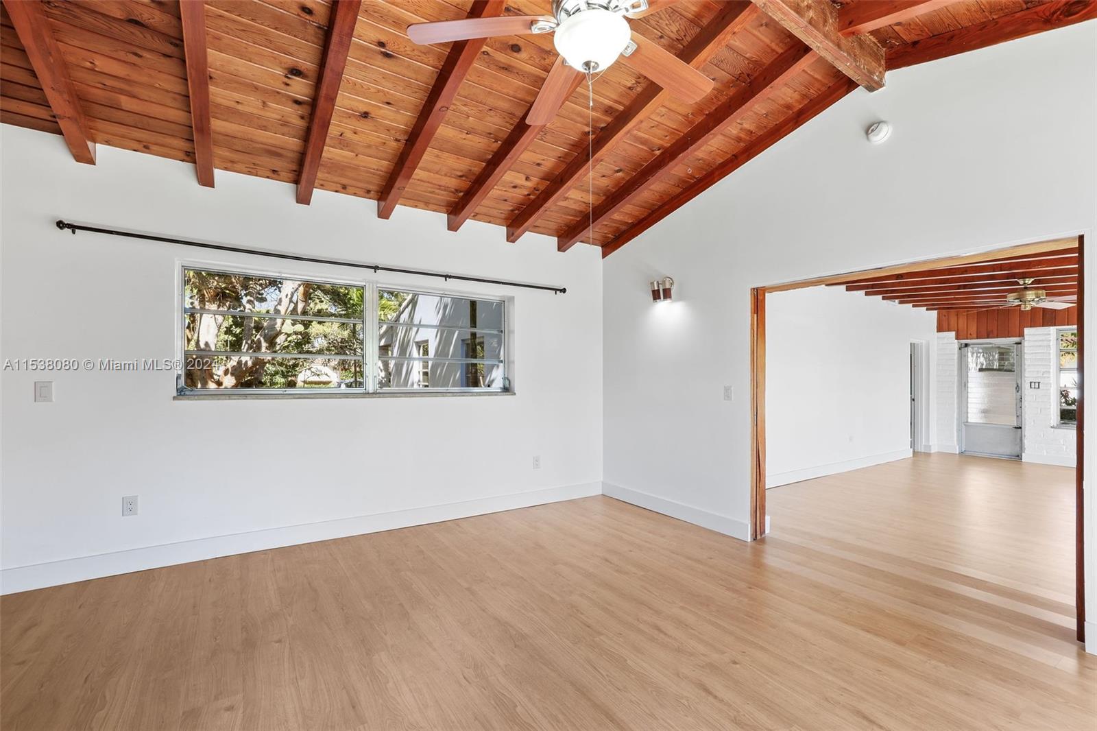 COUNTRY CLUB ESTATES SEC - Residential Lease