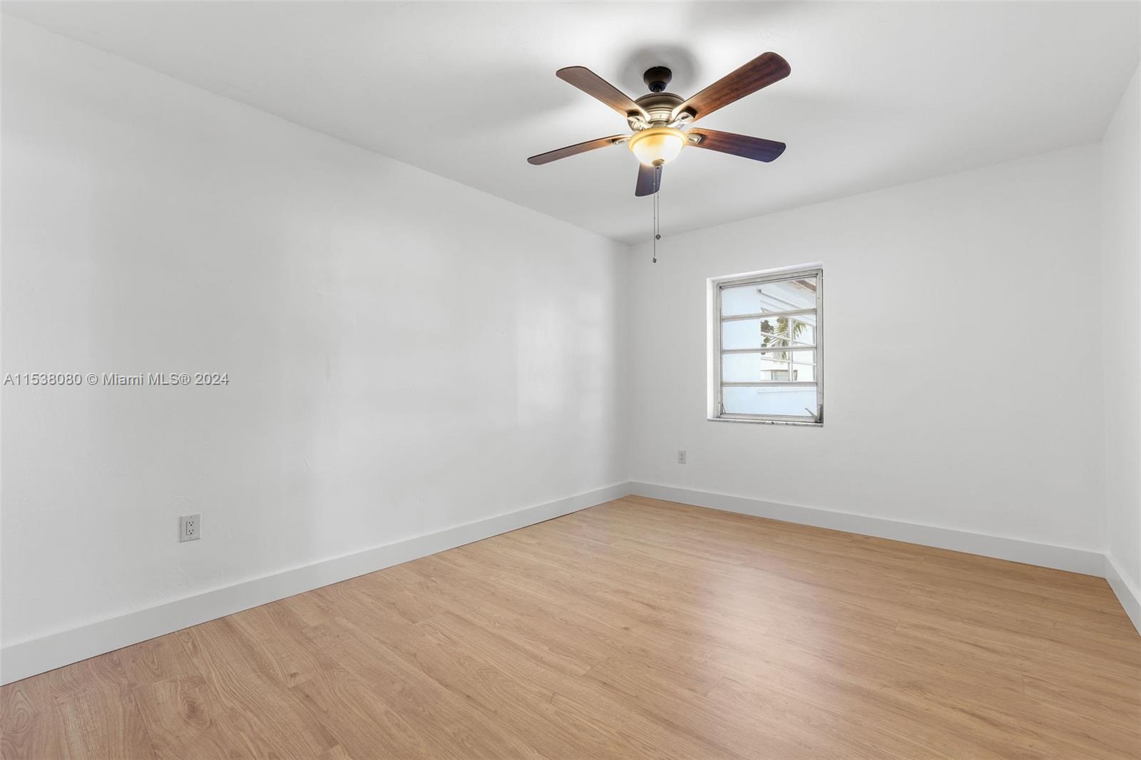 COUNTRY CLUB ESTATES SEC - Residential Lease