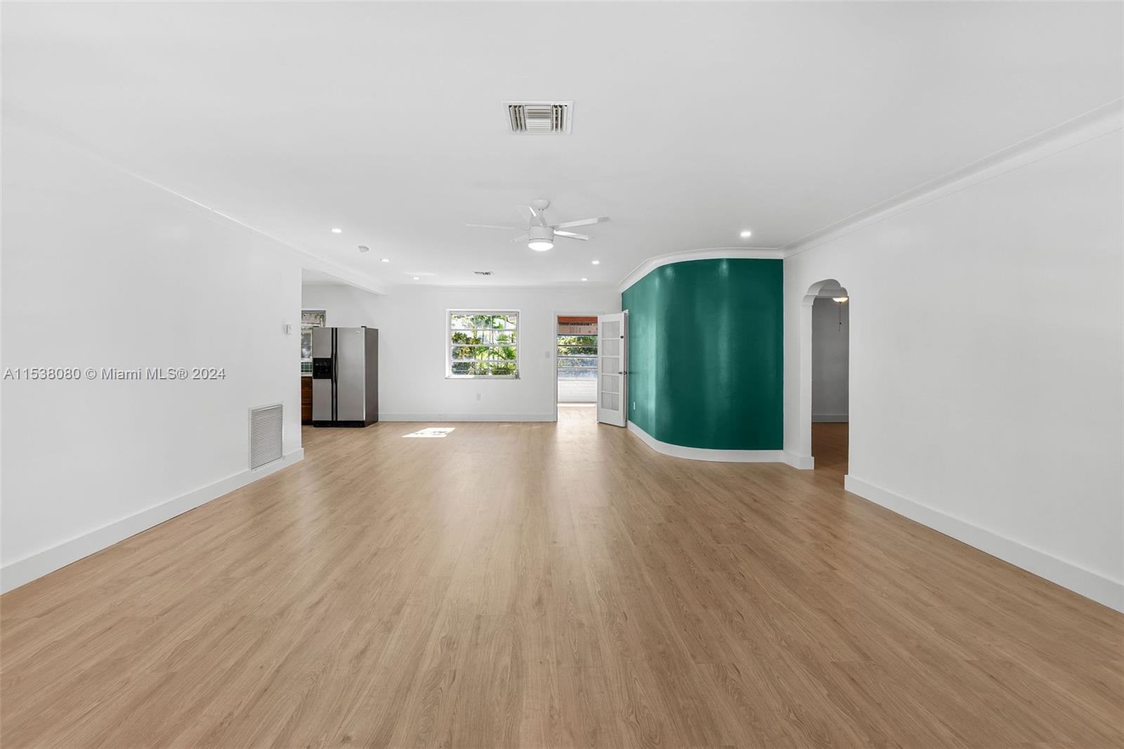 COUNTRY CLUB ESTATES SEC - Residential Lease