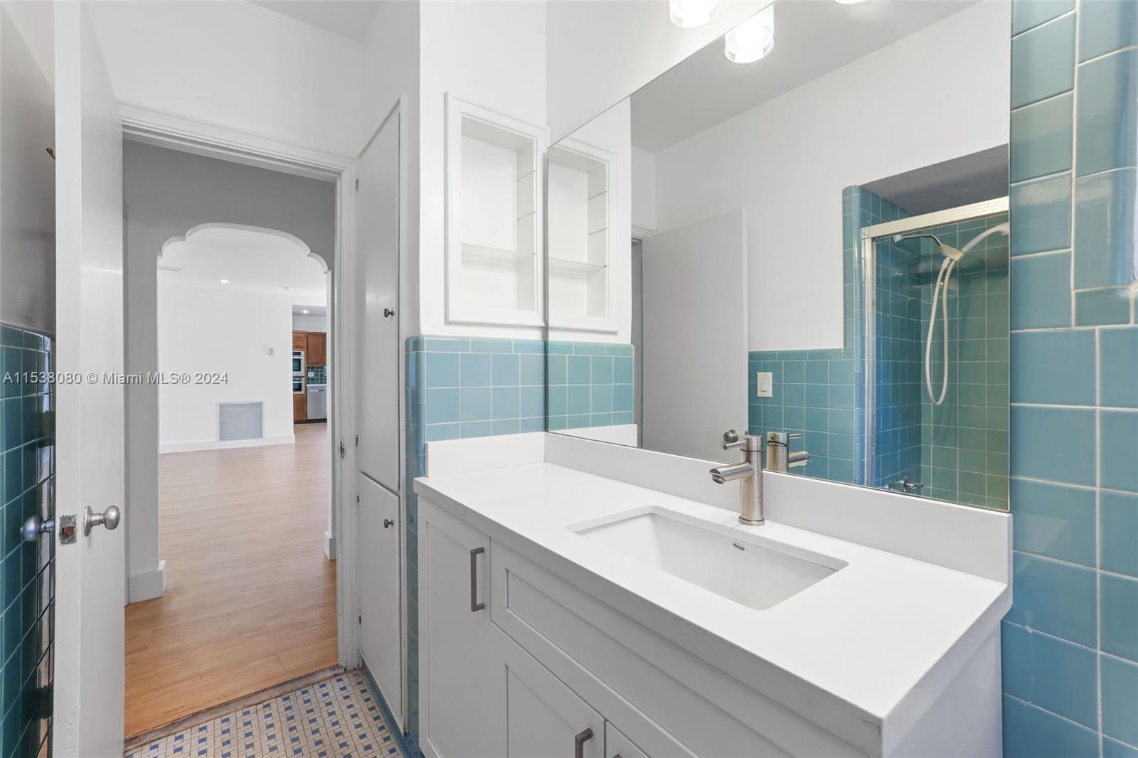 COUNTRY CLUB ESTATES SEC - Residential Lease