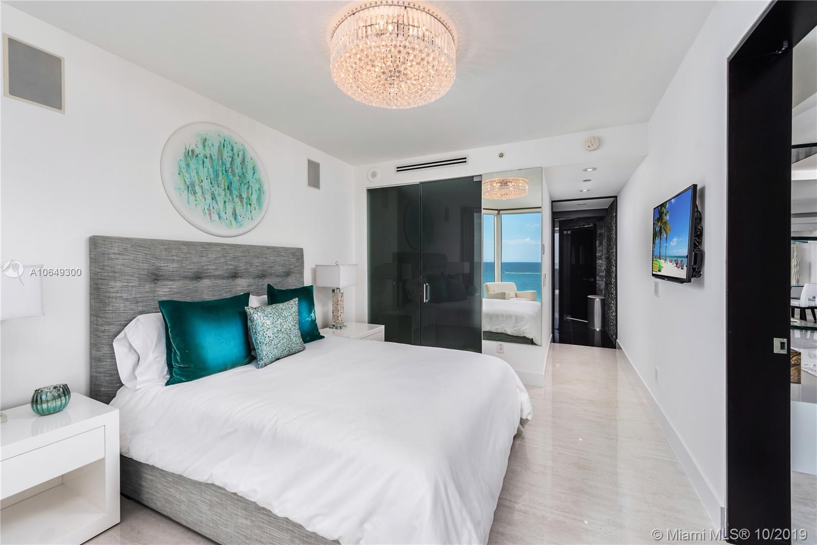 BLUE DIAMOND CONDO - Residential