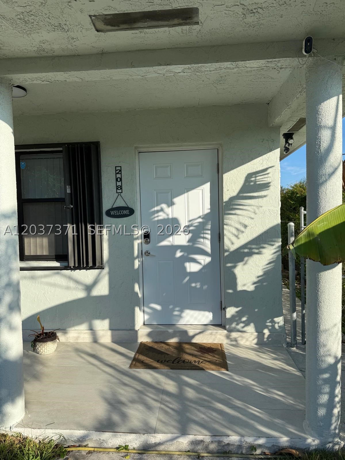 OCEAN PARK - Residential Lease