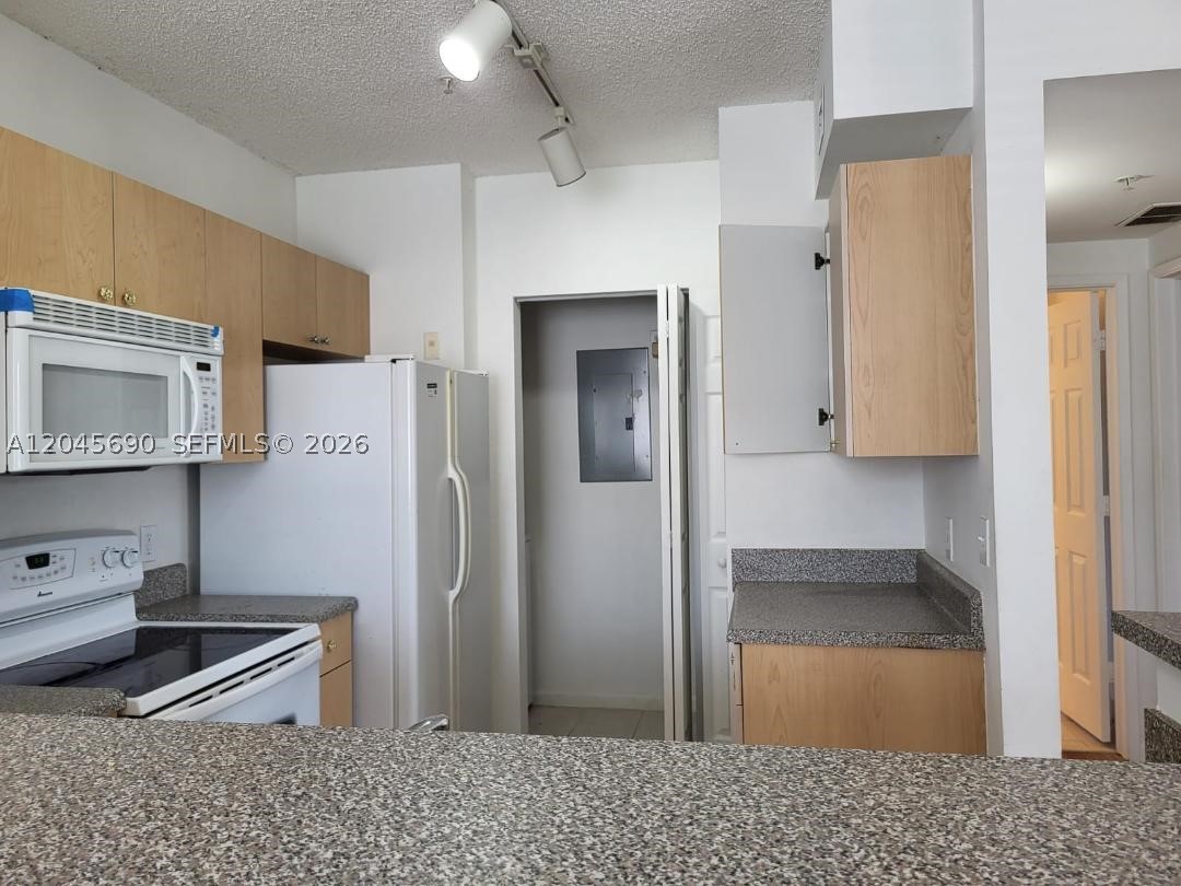 EL-AD NOB HILL CONDO - Residential Lease