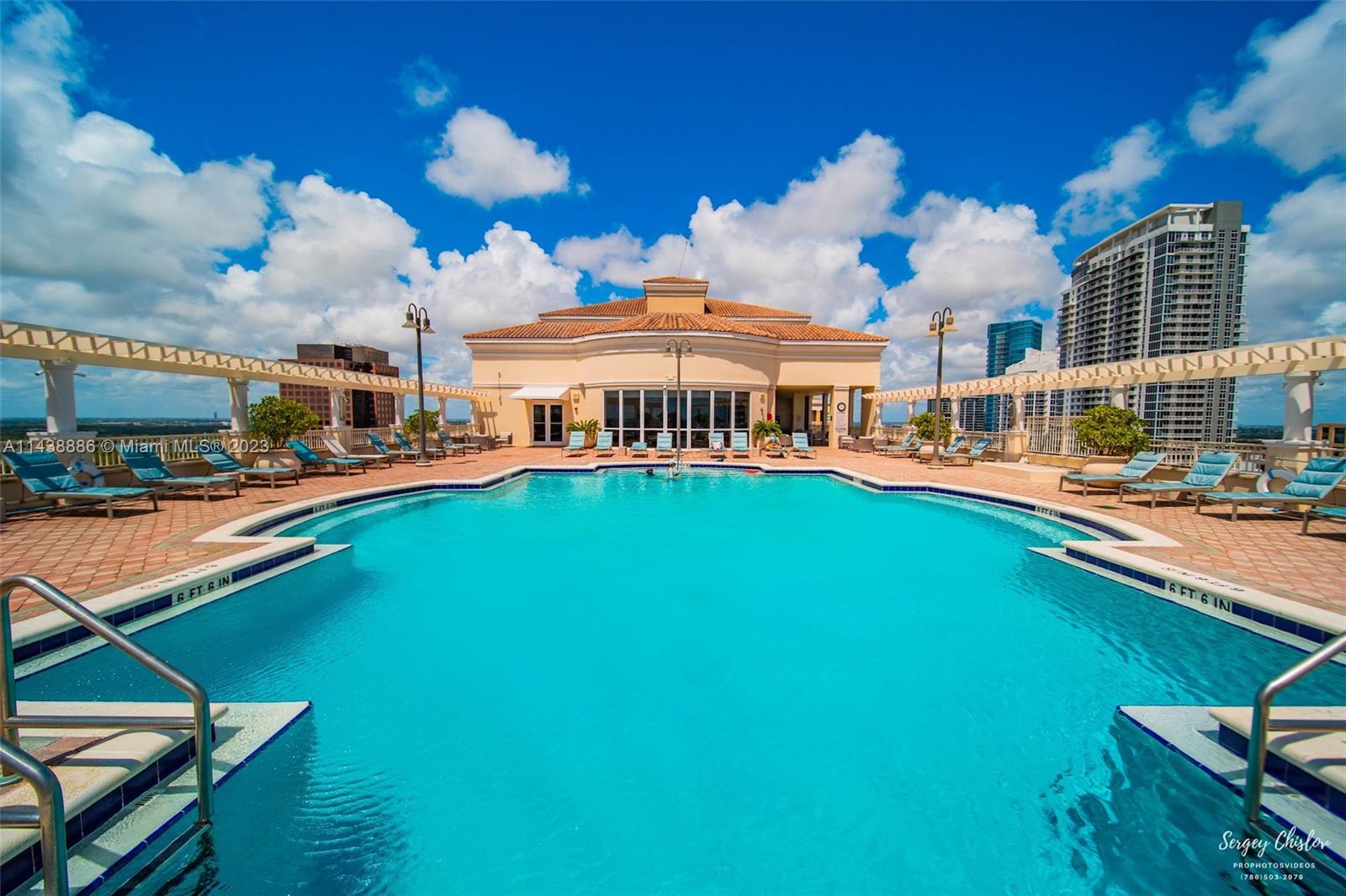 NURIVER LANDING CONDO - Residential Lease