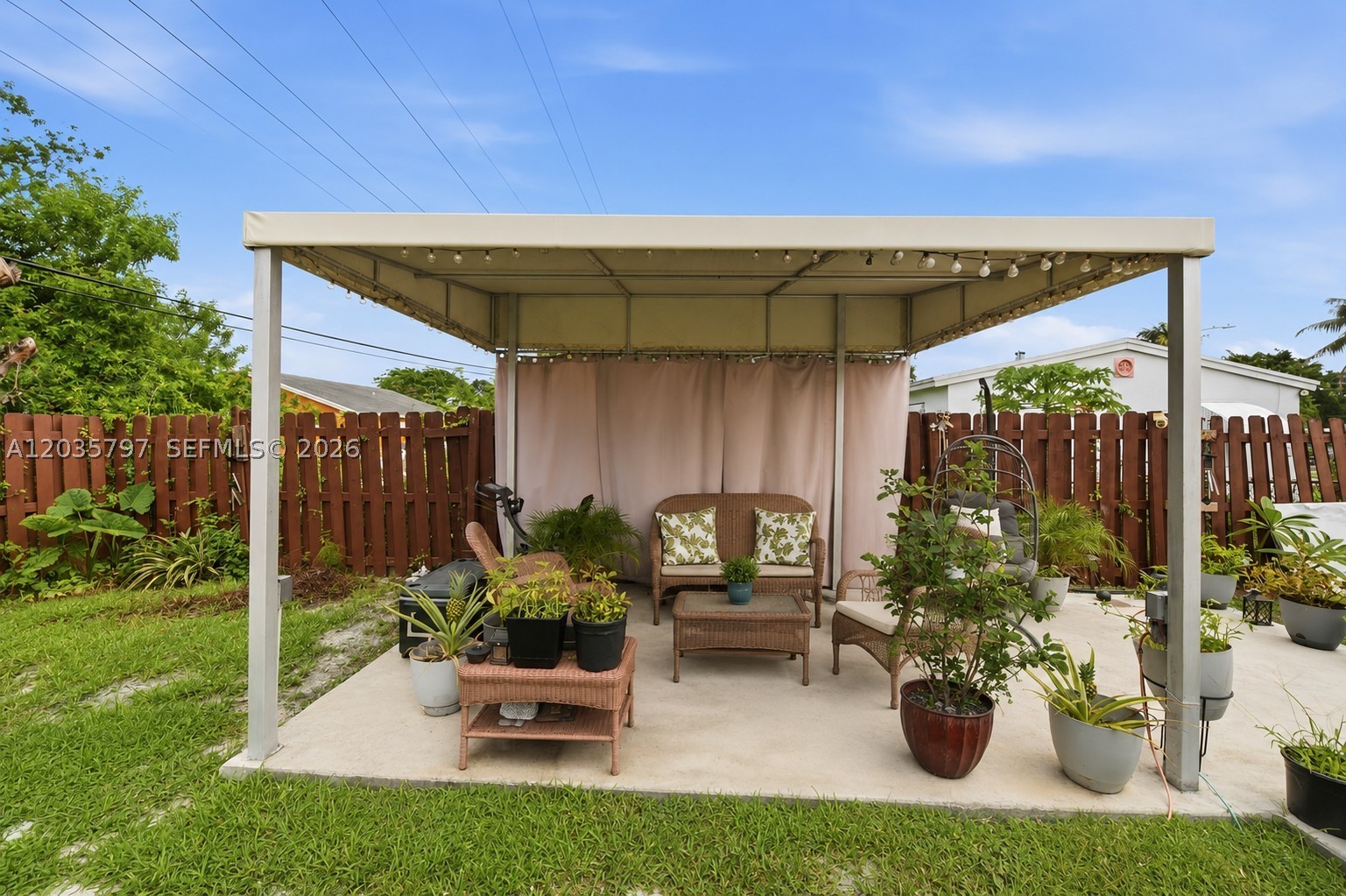 BUNCHE PARK 1 ADDN - Residential