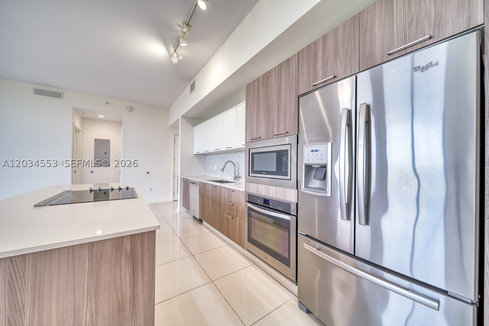 5252 Paseo Condo - Residential