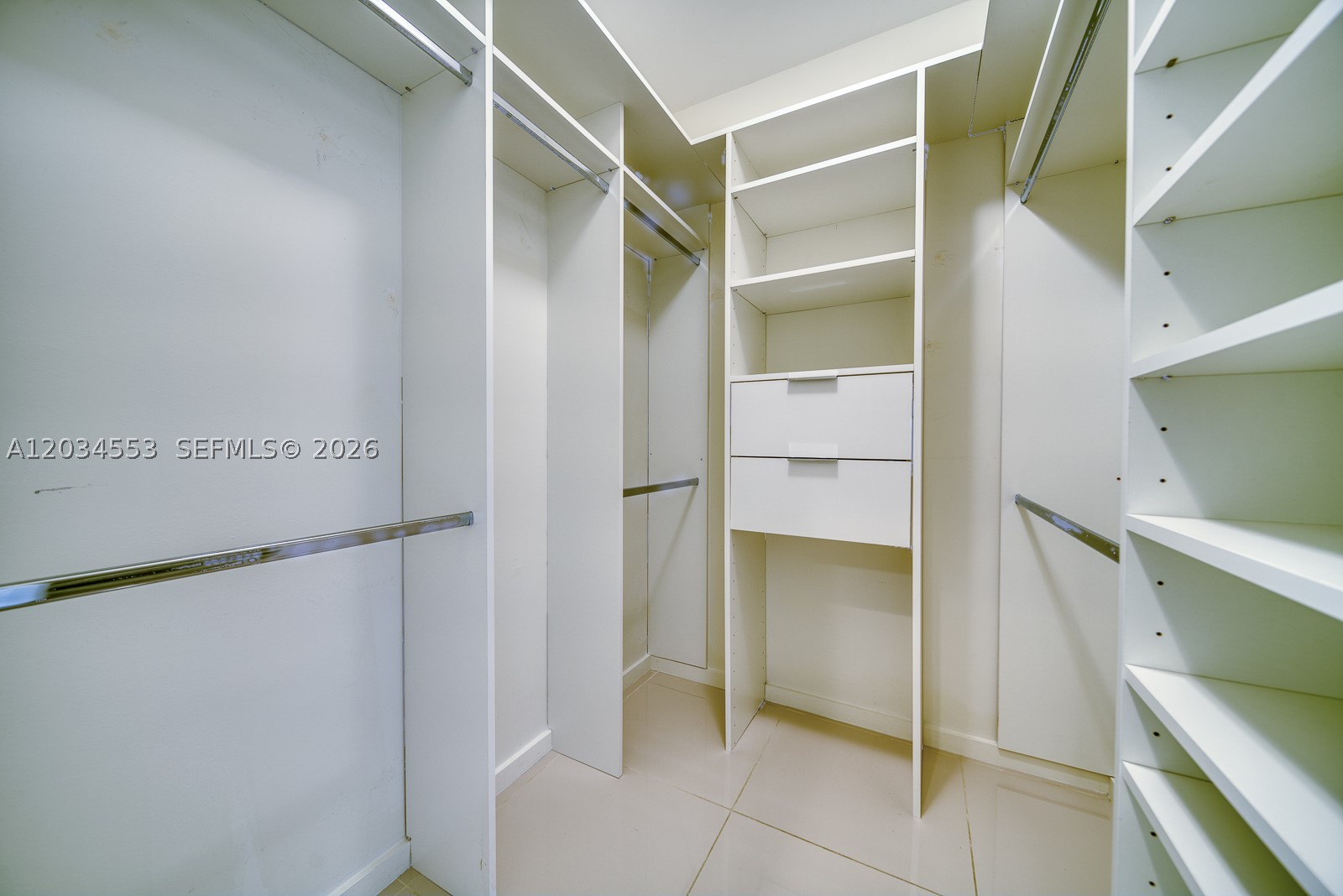 5252 Paseo Condo - Residential