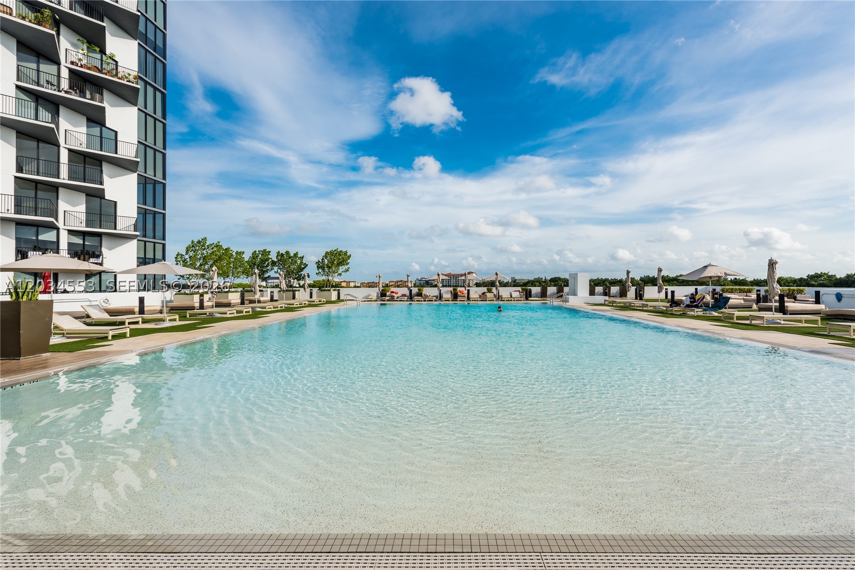 5252 Paseo Condo - Residential
