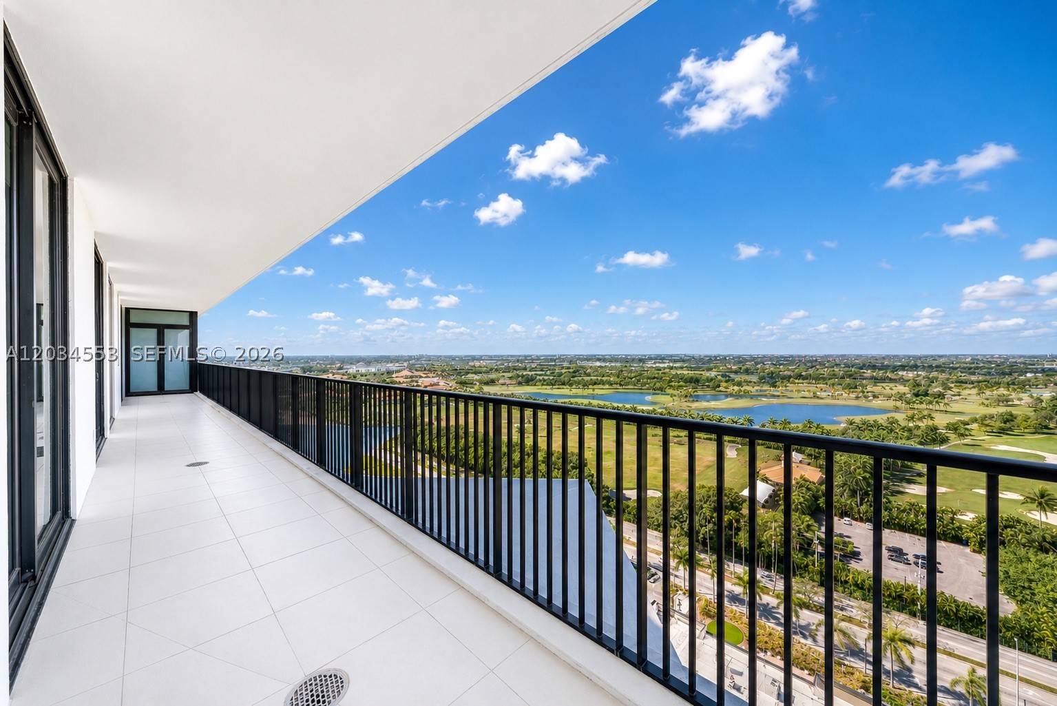 5252 Paseo Condo - Residential