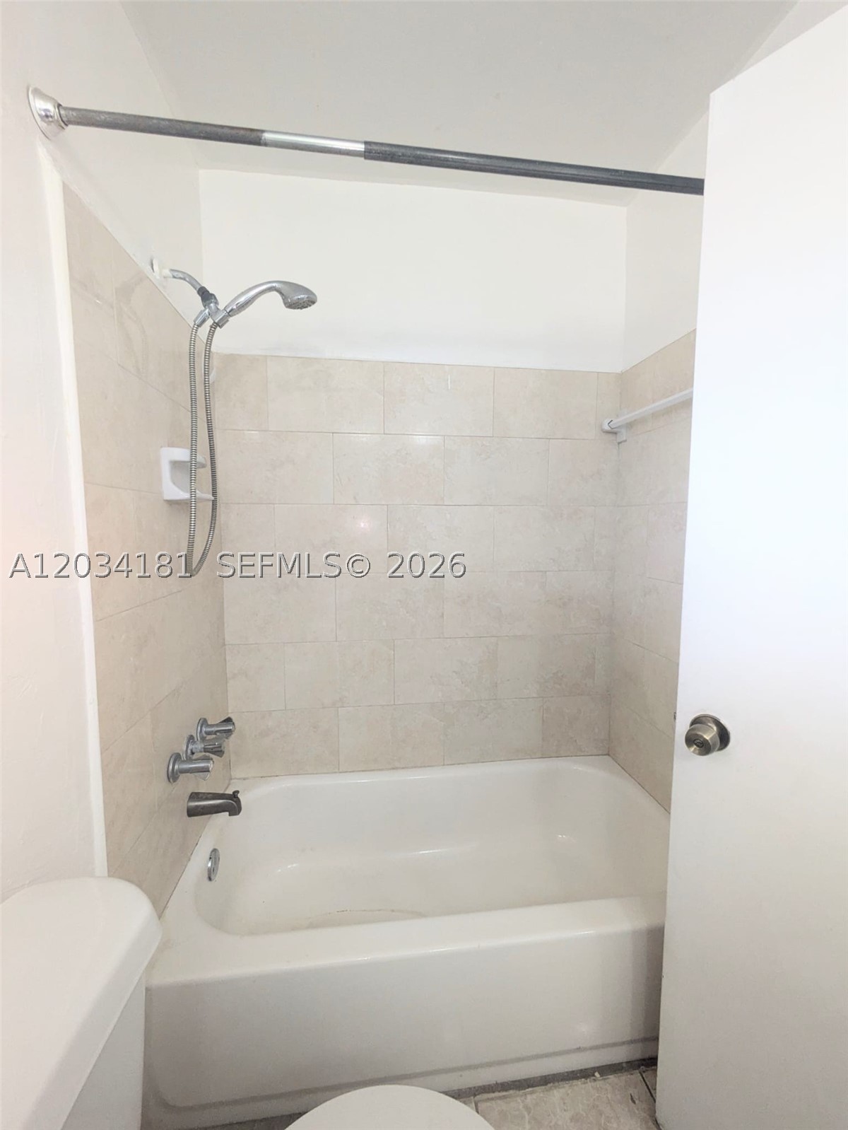 CHAMBERS LAND COMPANY SUB - Residential Lease