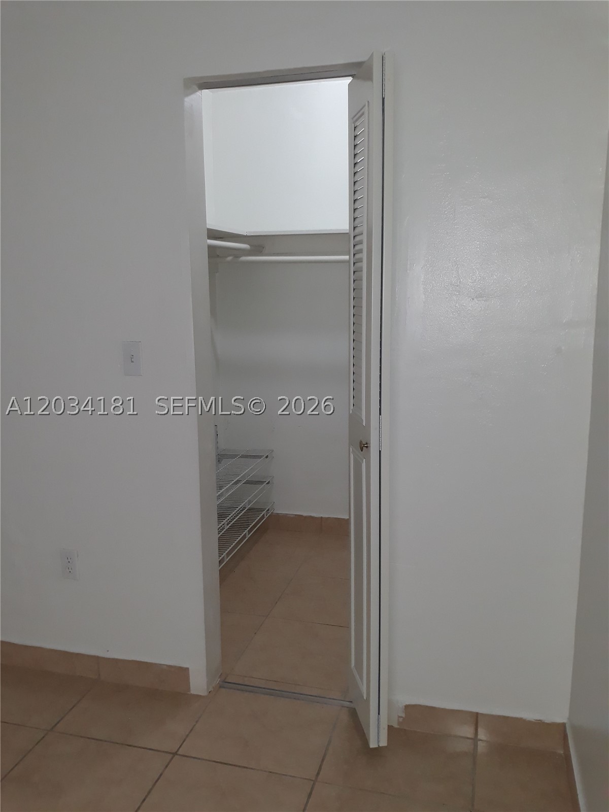 CHAMBERS LAND COMPANY SUB - Residential Lease