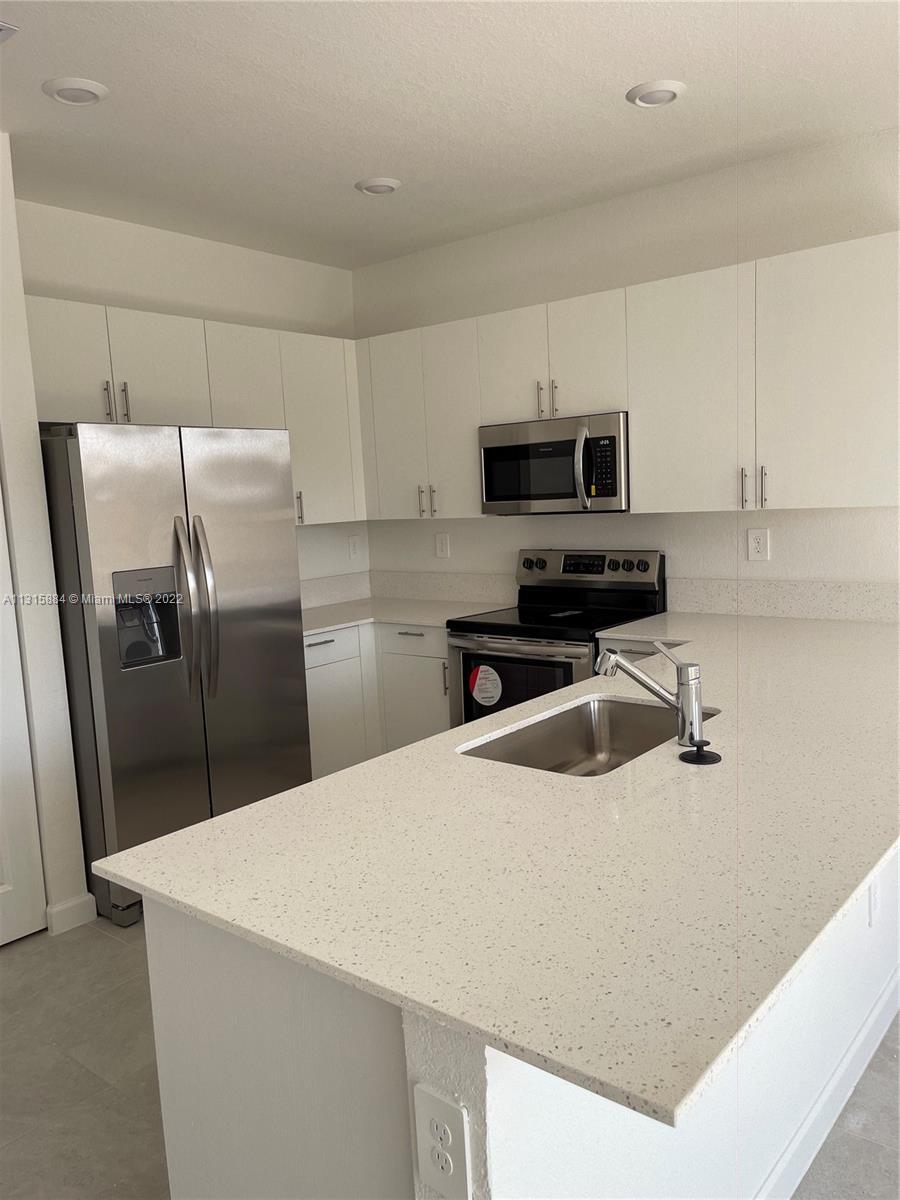 CORSICA - Residential Lease