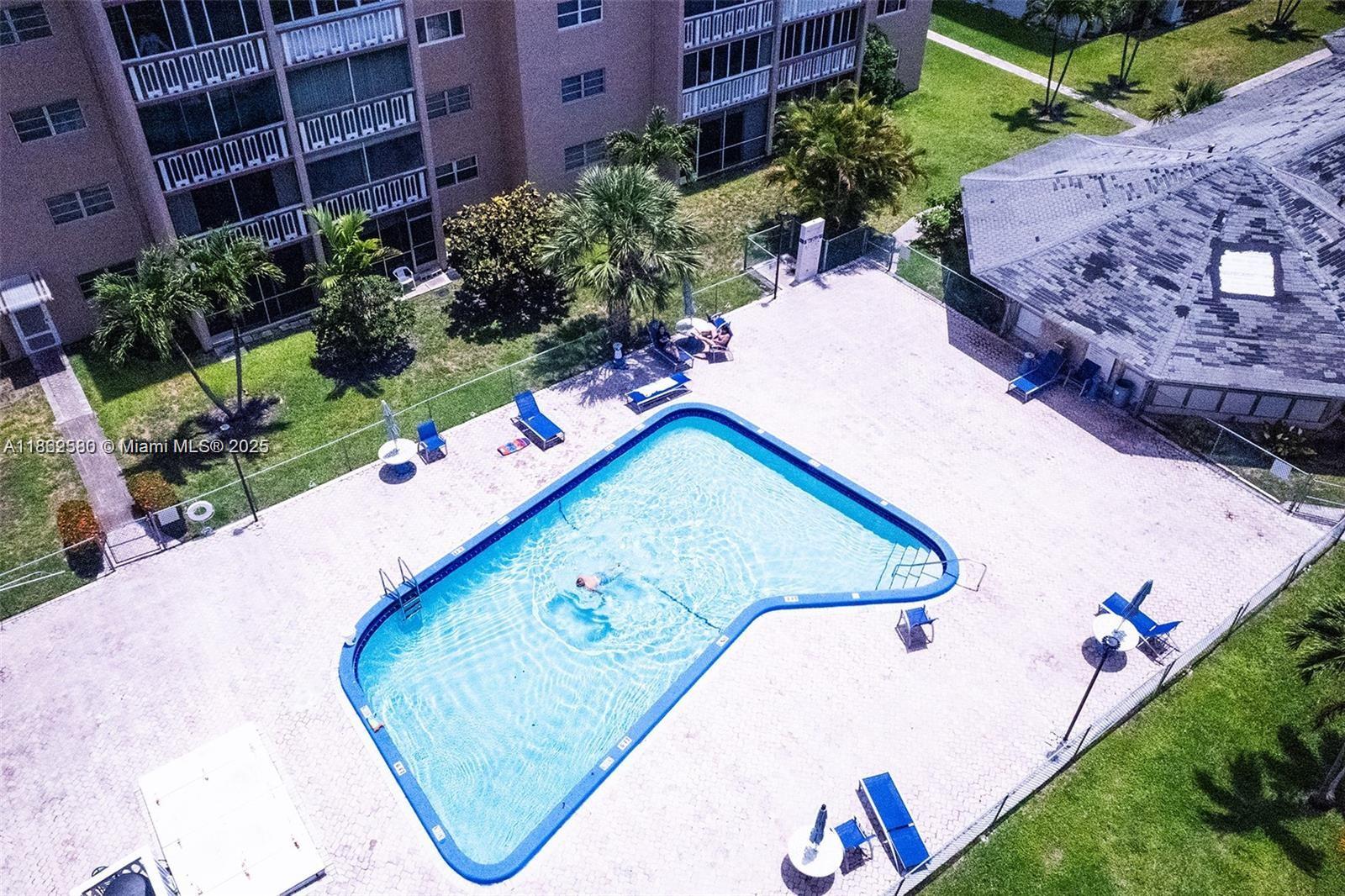 MEADOWBROOK TOWERS CONDO - Residential