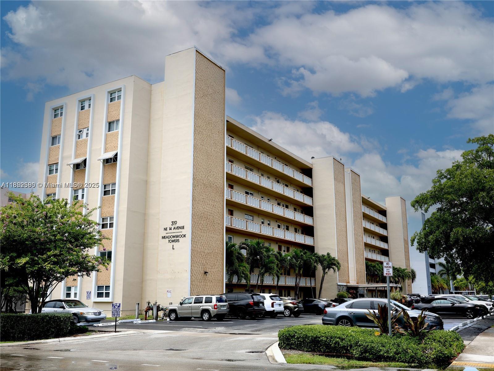 MEADOWBROOK TOWERS CONDO - Residential