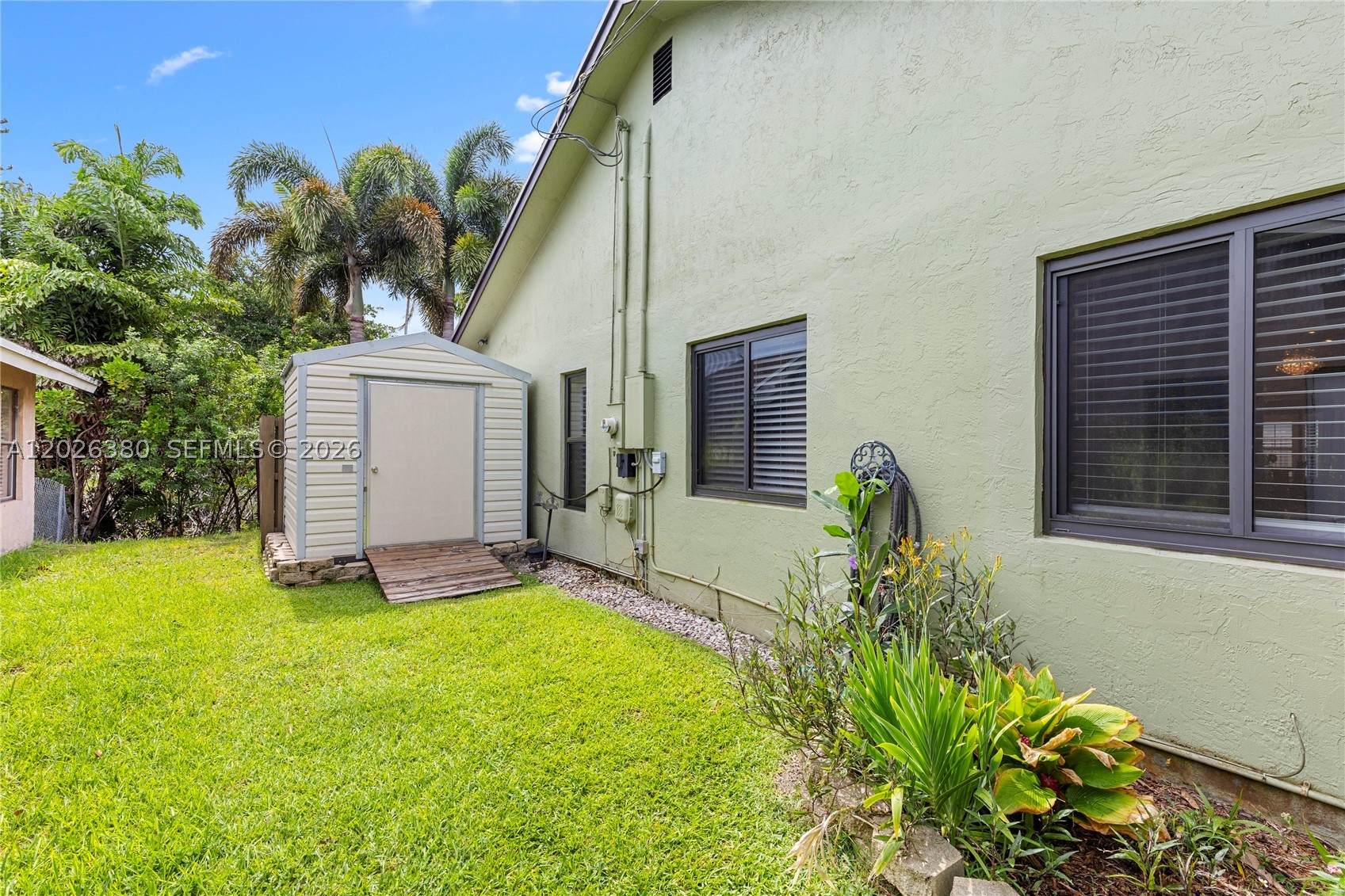 MELALEUCA ISLES - Residential