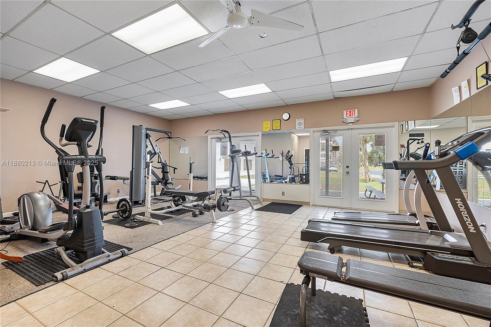 CASTLE APARTMENTS 14 COND - Residential