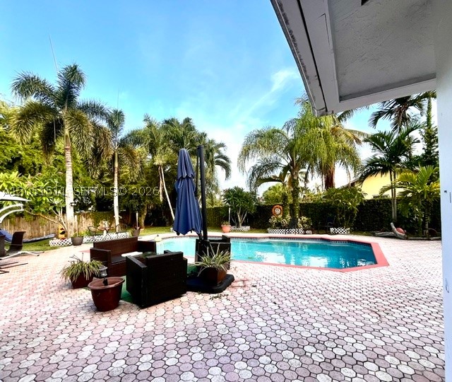 REDLANDS MANSIONS 1ST ADD - Residential