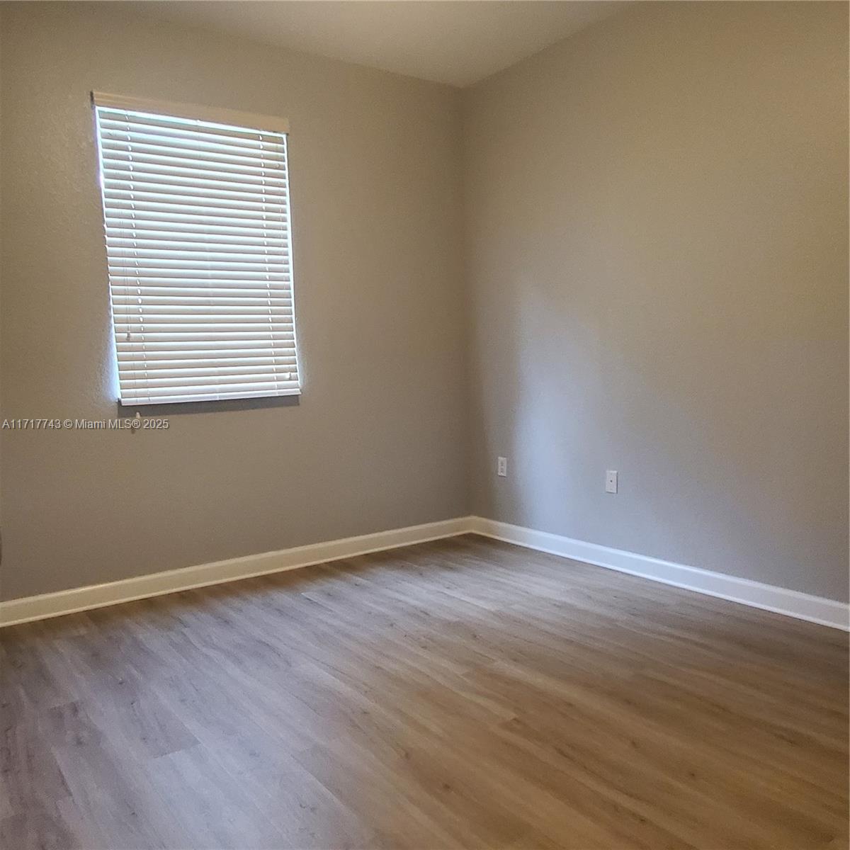 ARUBA AT OASIS - Residential Lease