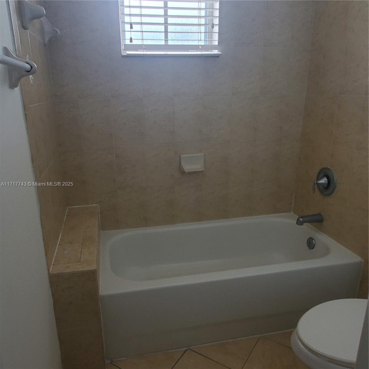 ARUBA AT OASIS - Residential Lease