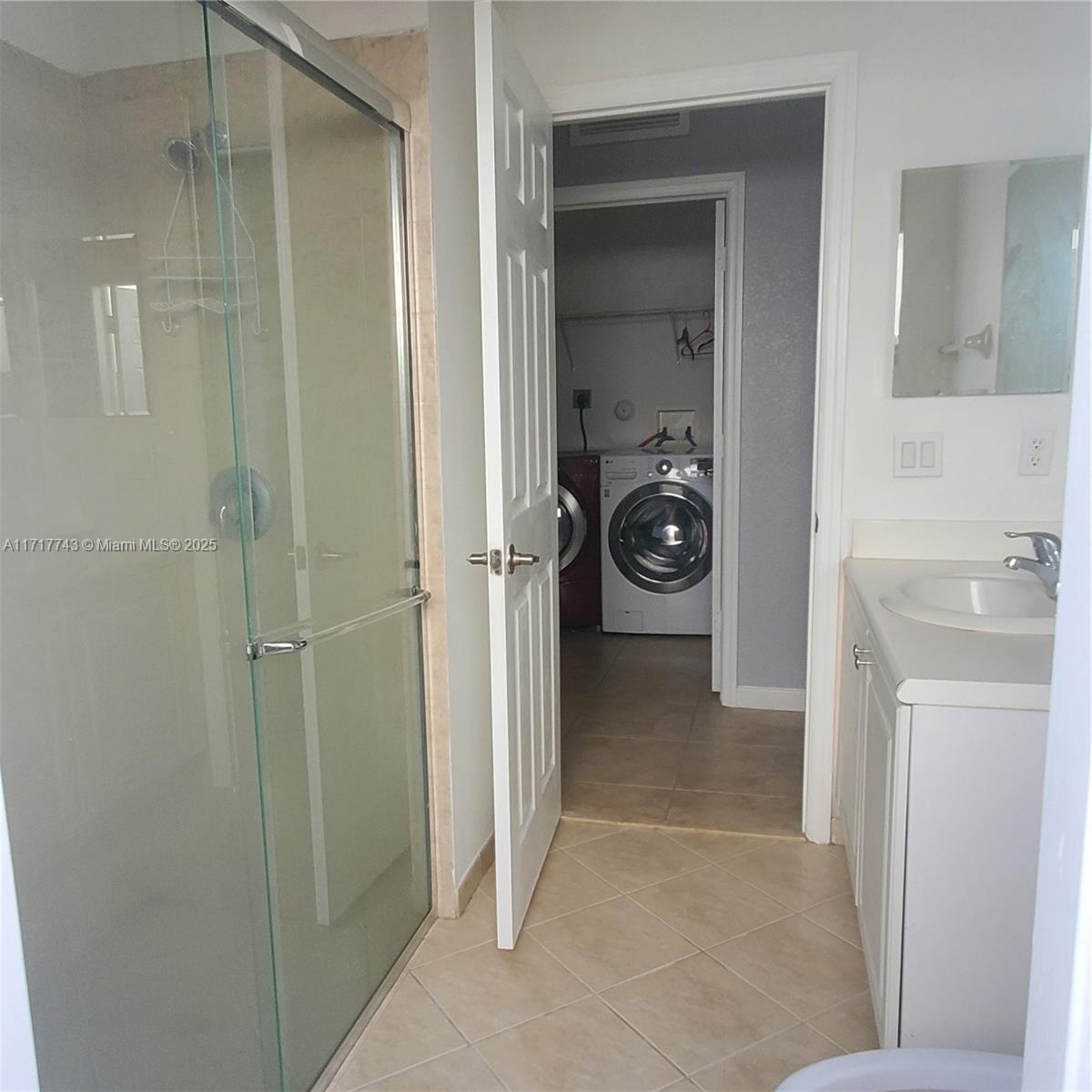 ARUBA AT OASIS - Residential Lease