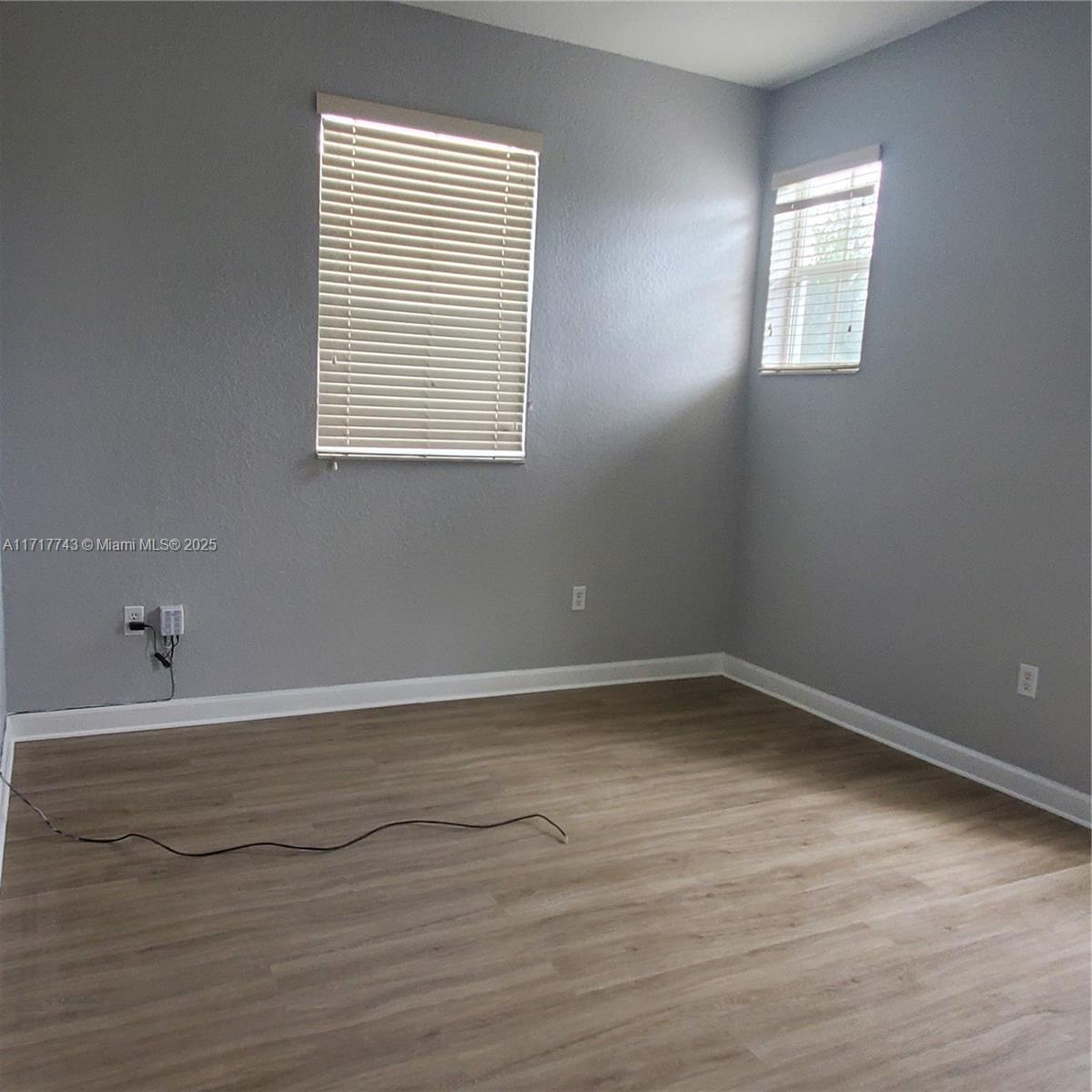 ARUBA AT OASIS - Residential Lease