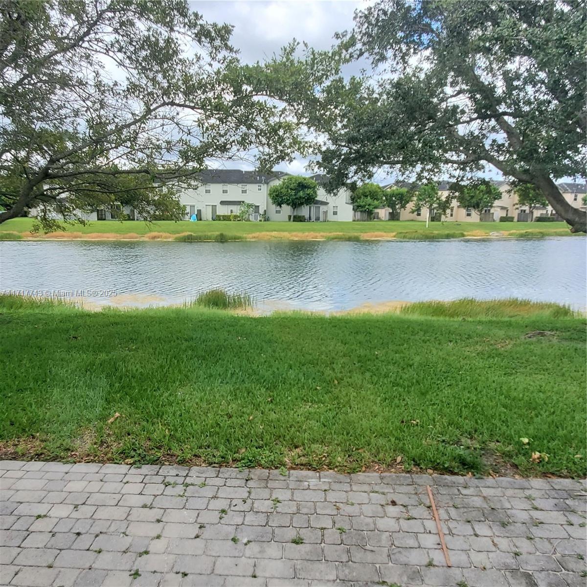 ARUBA AT OASIS - Residential Lease