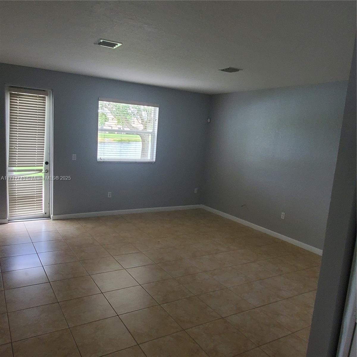 ARUBA AT OASIS - Residential Lease