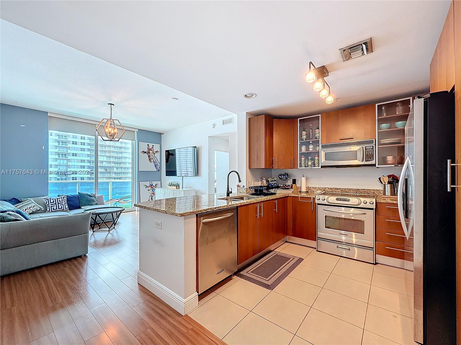 OCEAN MARINE YACHT CLUB C - Residential