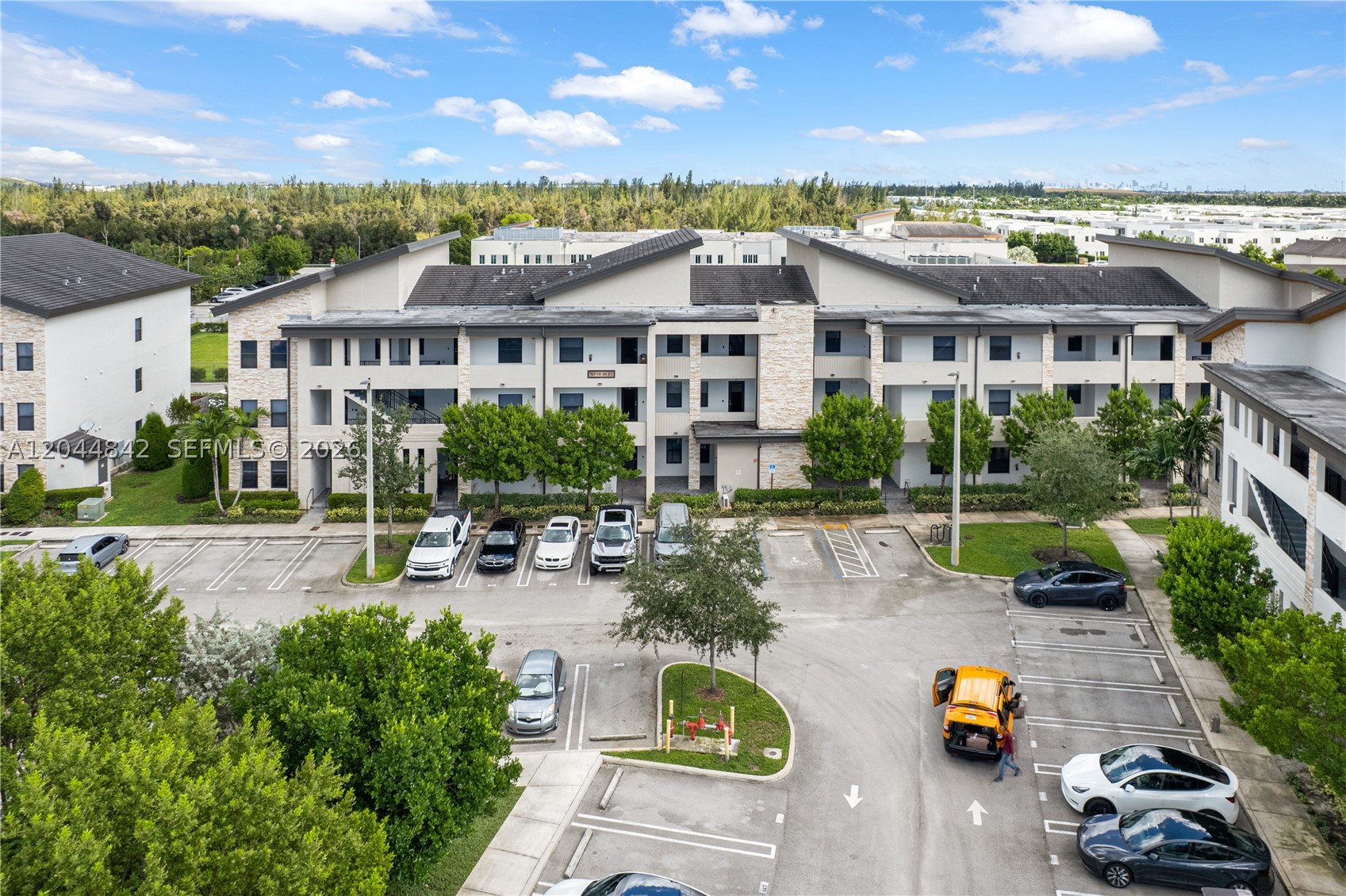 APEX AT PARK CENTRAL COND - Residential