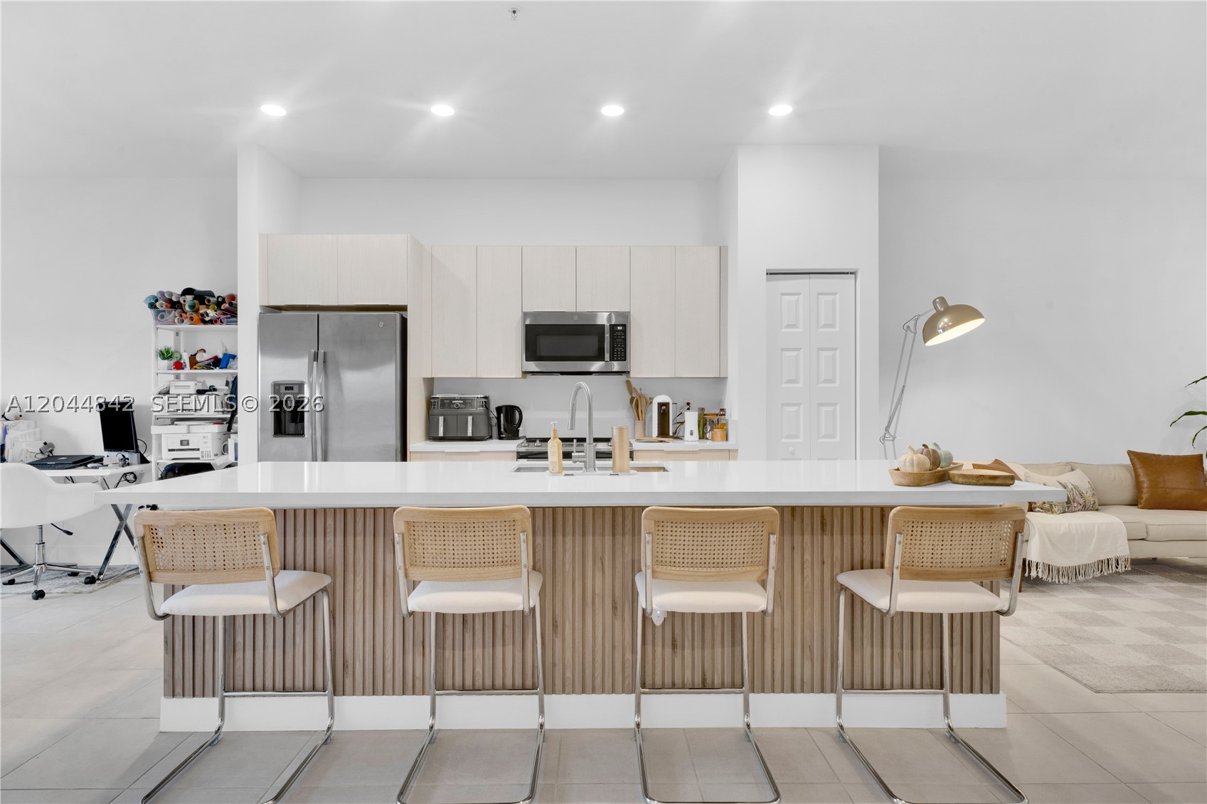 APEX AT PARK CENTRAL COND - Residential
