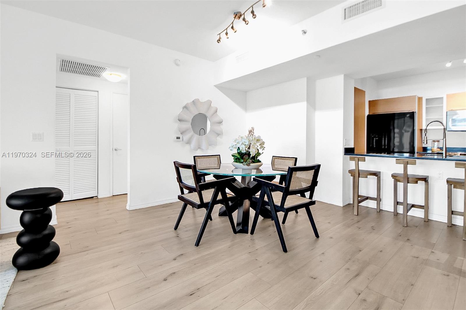 THE PLAZA 901 BRICKELL CO - Residential