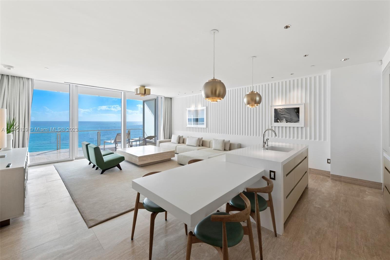 SURF CLUB CONDO - Residential