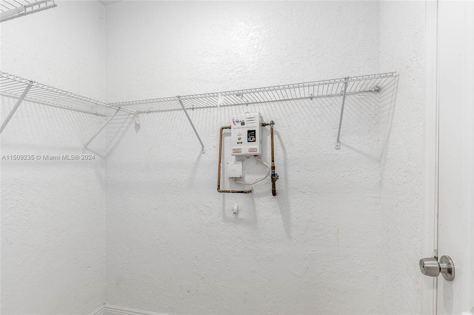 OCEANSIDE SEC ISLE OF NOR - Residential Lease