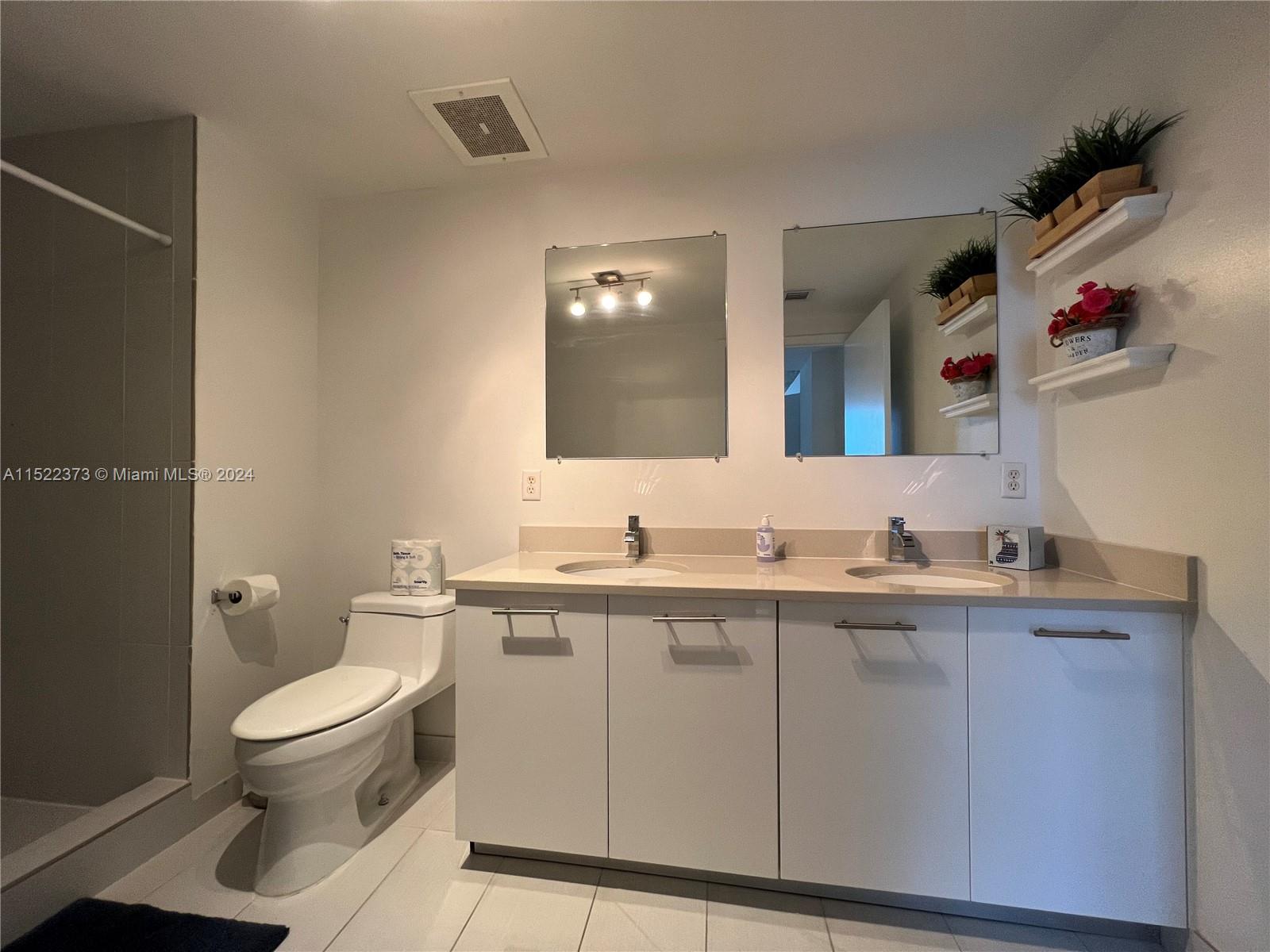 MIDBLOCK MIAMI CONDO - Residential Lease