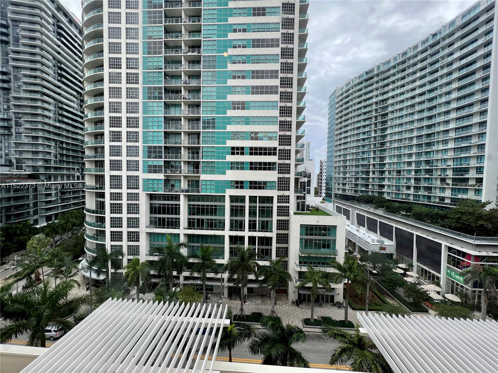MIDBLOCK MIAMI CONDO - Residential Lease