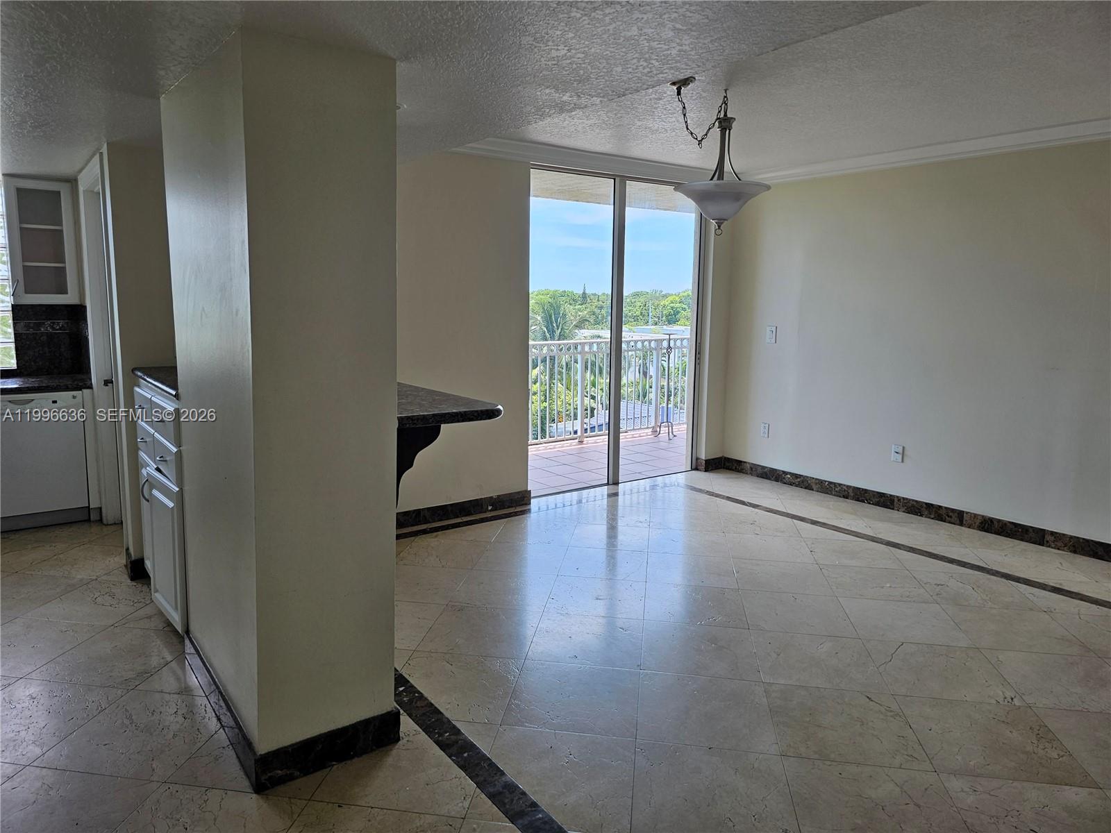 MARBELLA CONDO - Residential