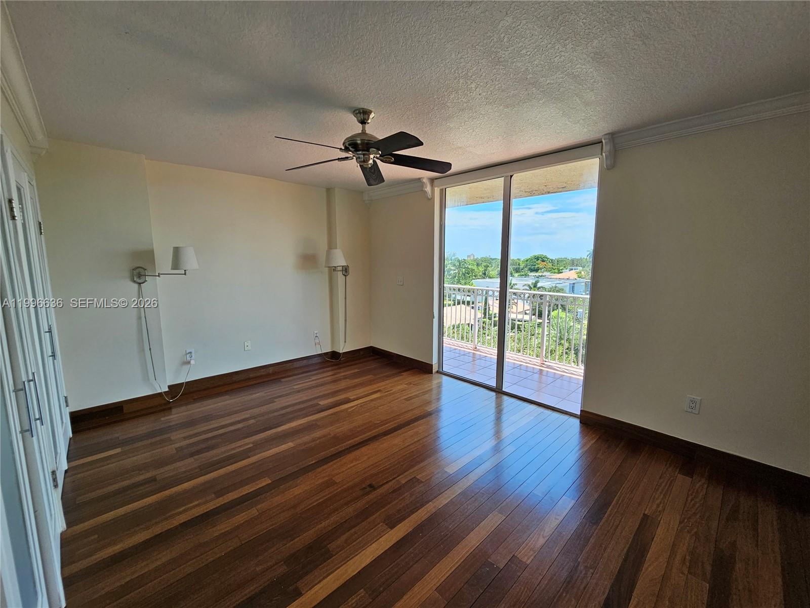 MARBELLA CONDO - Residential