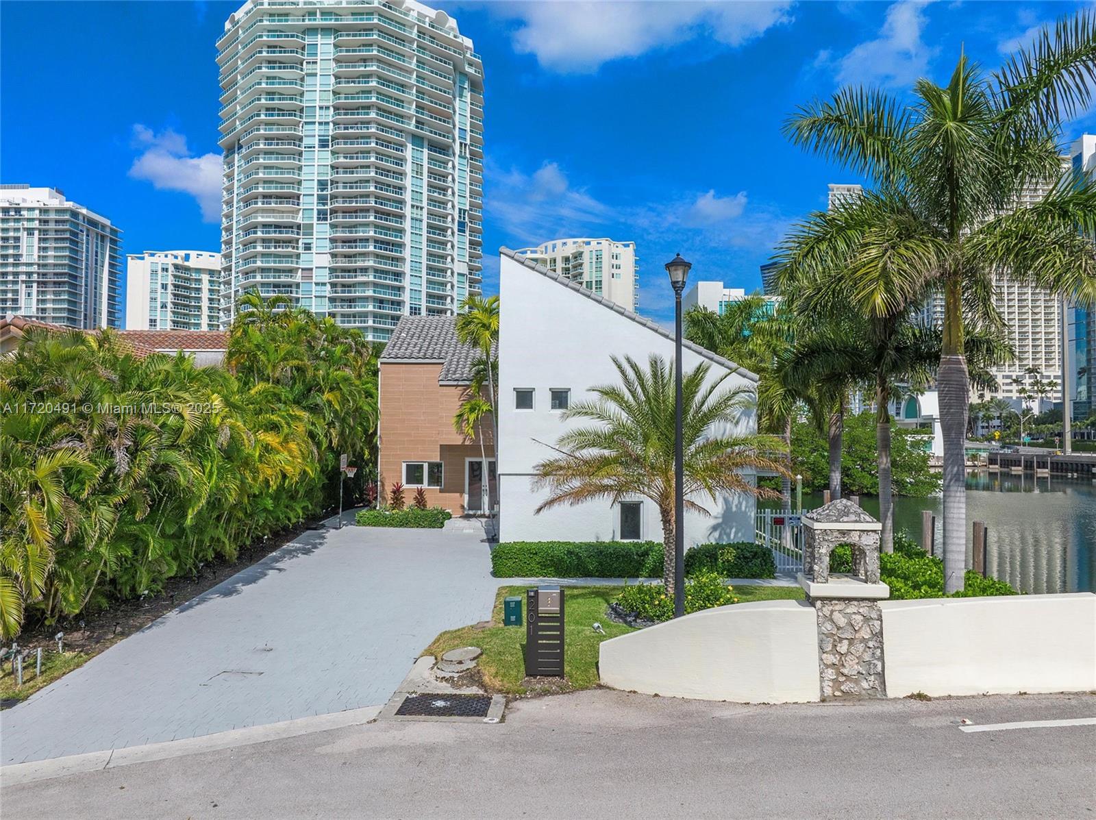ATLANTIC ISLAND - Residential