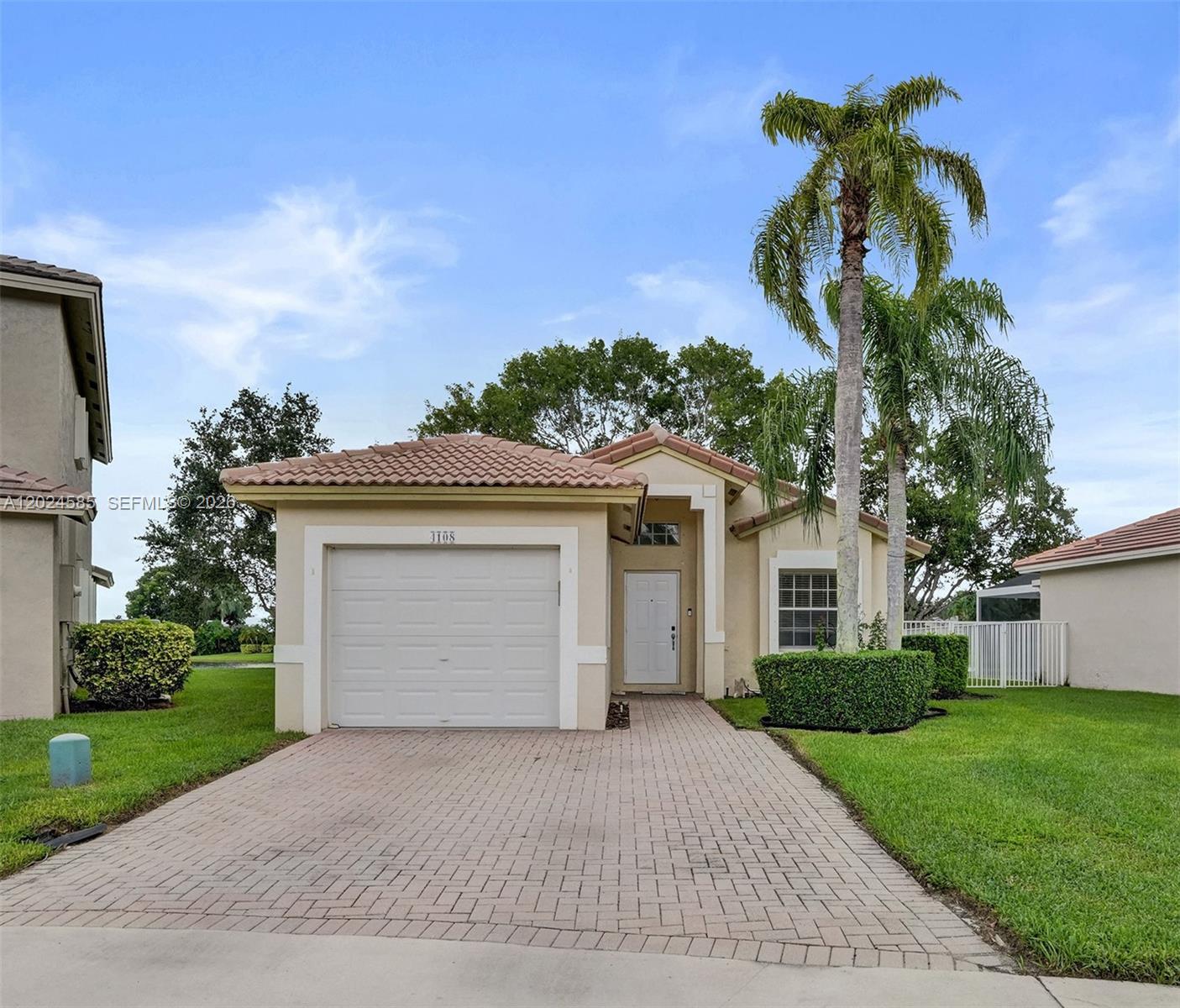 SAPPHIRE SHORES-SAPPHIRE - Residential Lease