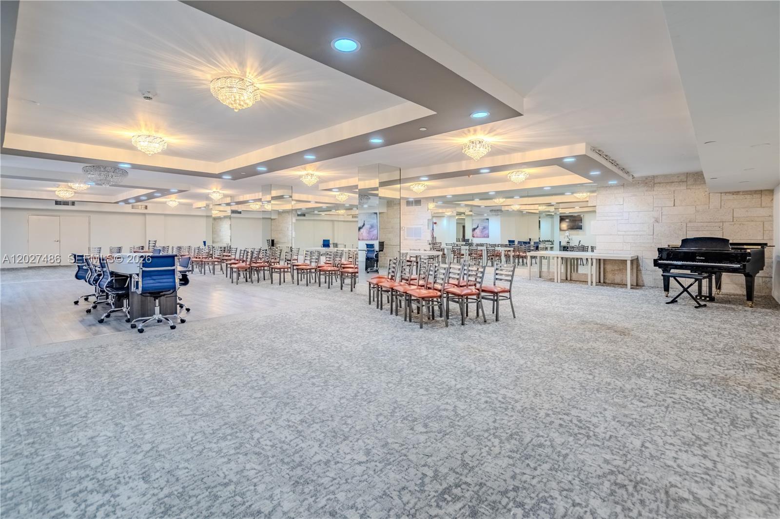 MIRASOL OCEAN TOWERS COND - Residential