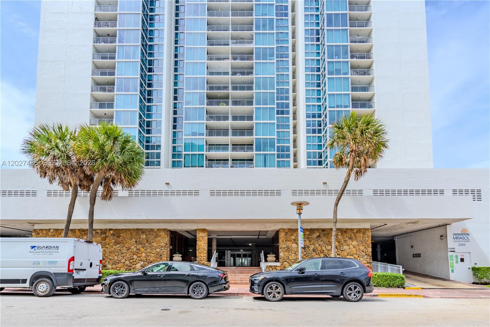 MIRASOL OCEAN TOWERS COND - Residential