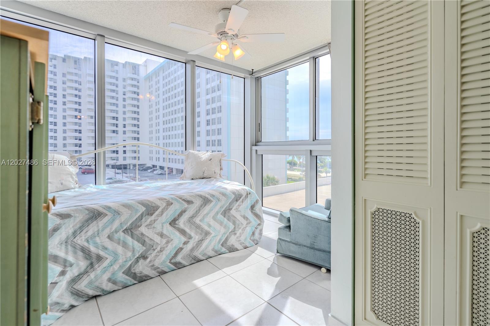 MIRASOL OCEAN TOWERS COND - Residential