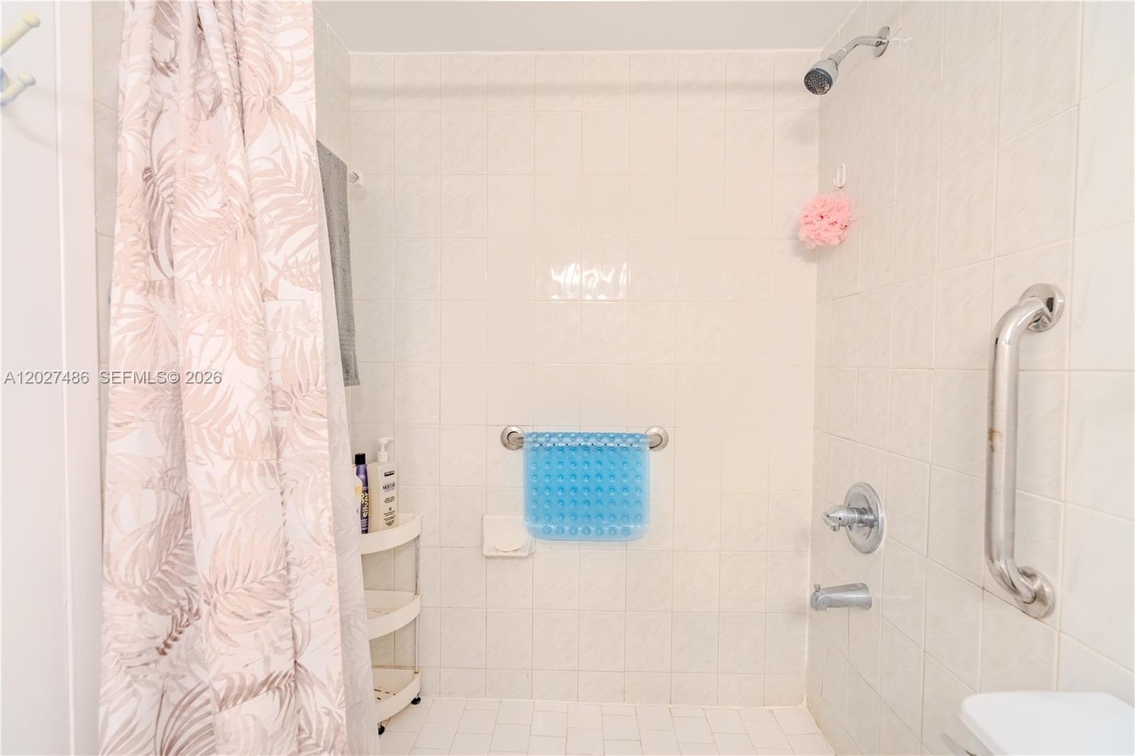 MIRASOL OCEAN TOWERS COND - Residential