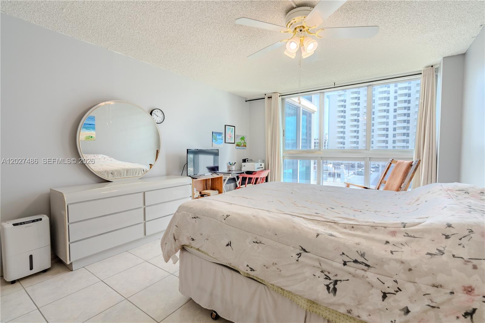 MIRASOL OCEAN TOWERS COND - Residential