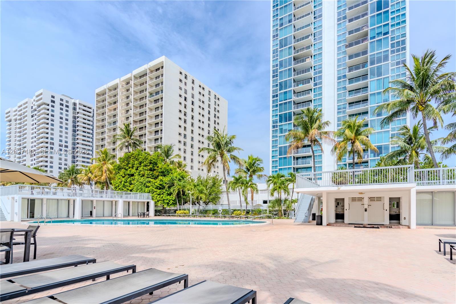 MIRASOL OCEAN TOWERS COND - Residential
