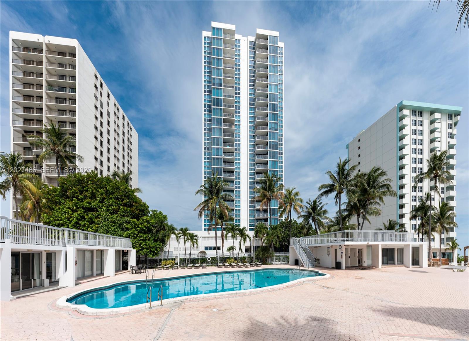 MIRASOL OCEAN TOWERS COND - Residential