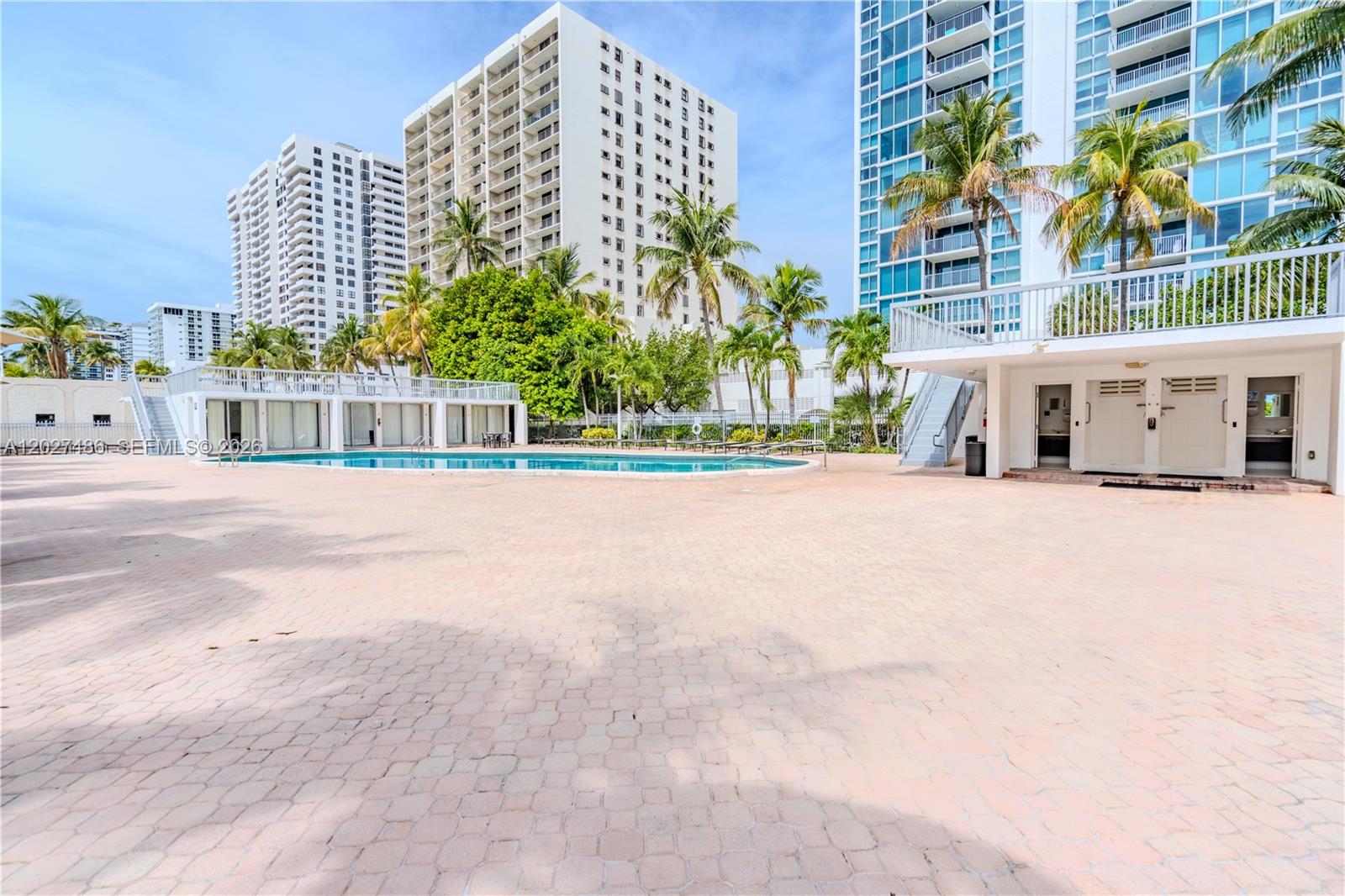 MIRASOL OCEAN TOWERS COND - Residential