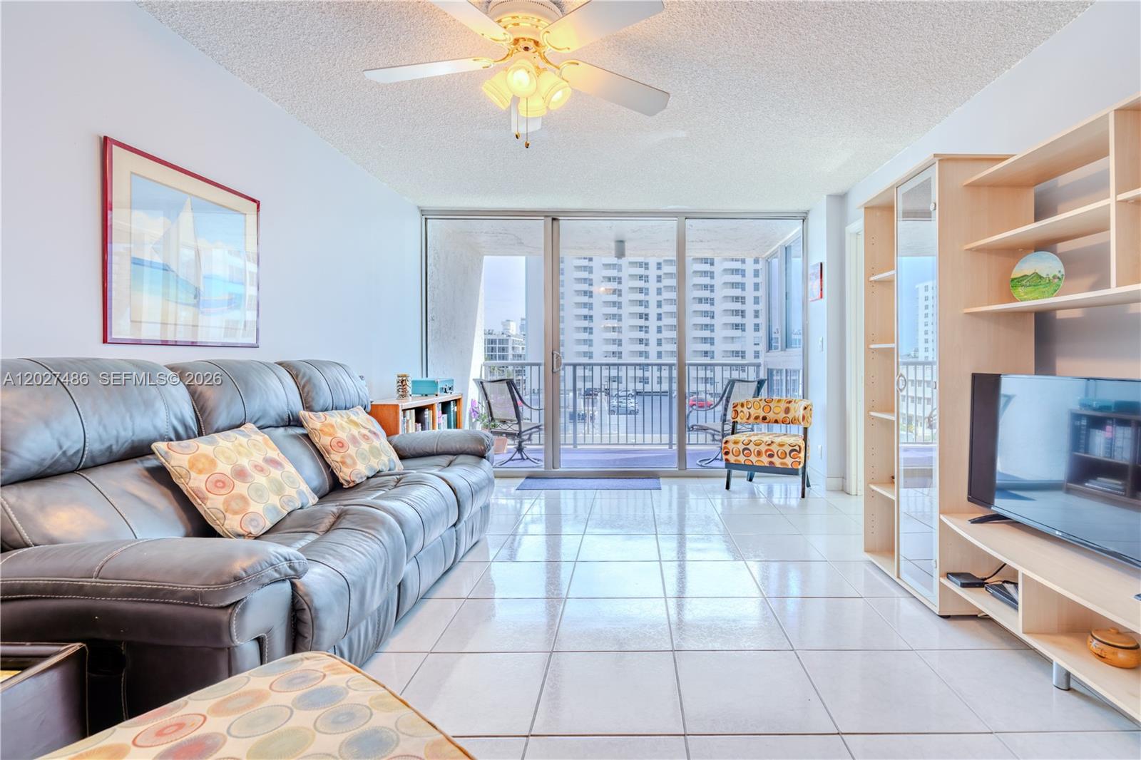 MIRASOL OCEAN TOWERS COND - Residential